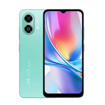 ZTE Blade A35E verde menta, vista trasera con cámara doble y pantalla frontal encendida