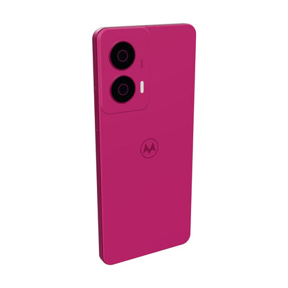 Motorola Edge 50 Fusion 256GB fucsia, vista en ángulo de tres cuartos